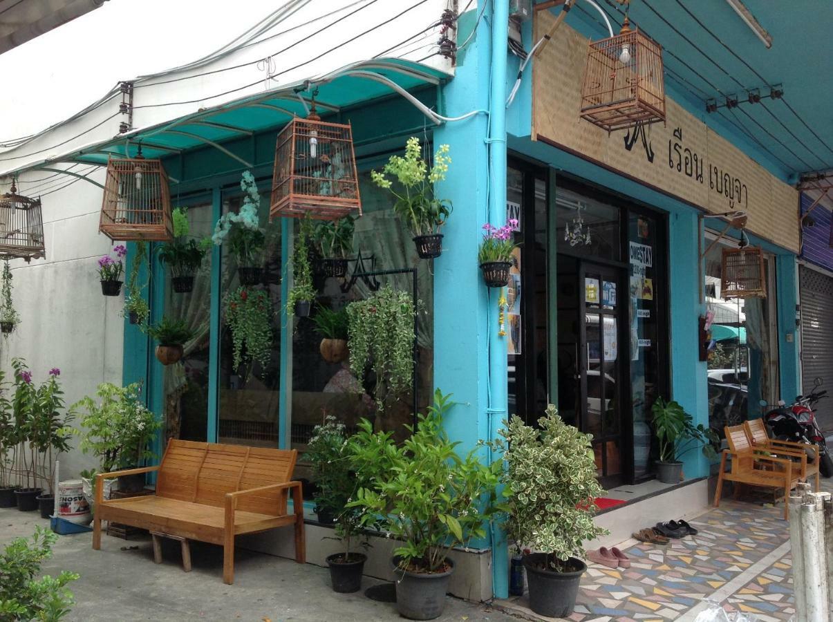 Ruan Ben Ja Don Mueang,Bangkok Hostel Exterior photo