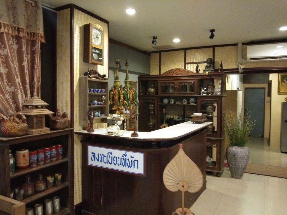 Ruan Ben Ja Don Mueang,Bangkok Hostel Exterior photo